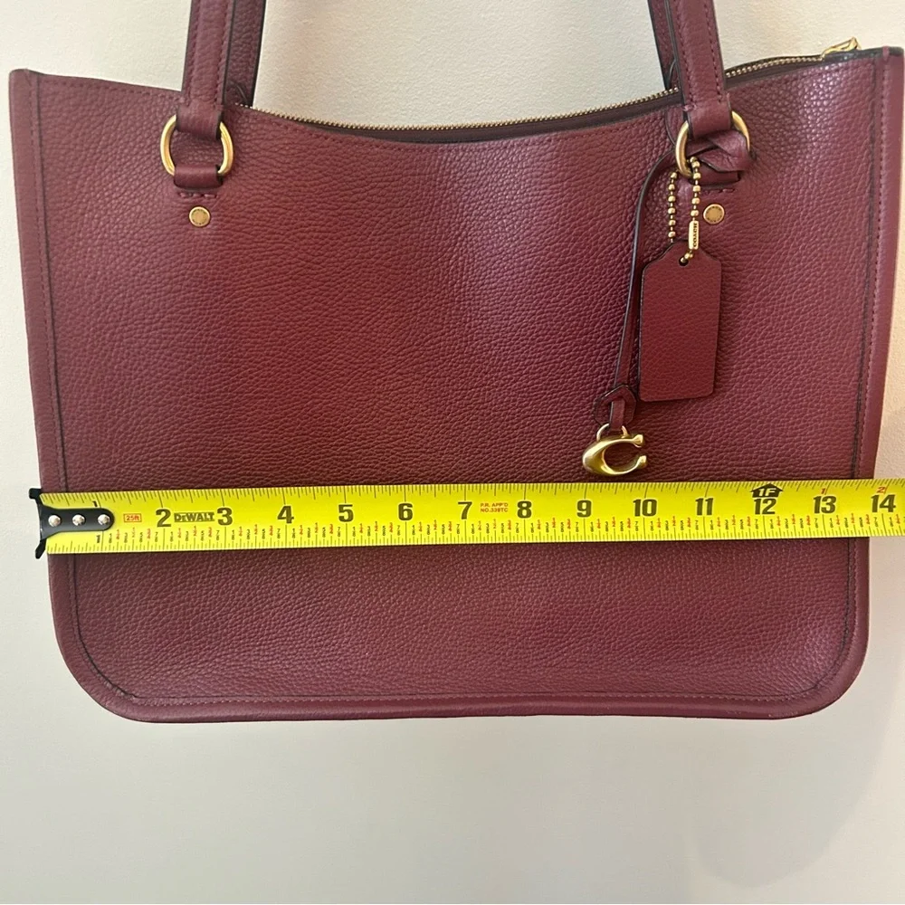 Coach Tyler Carryall Bordeaux color - Picture 13 of 16